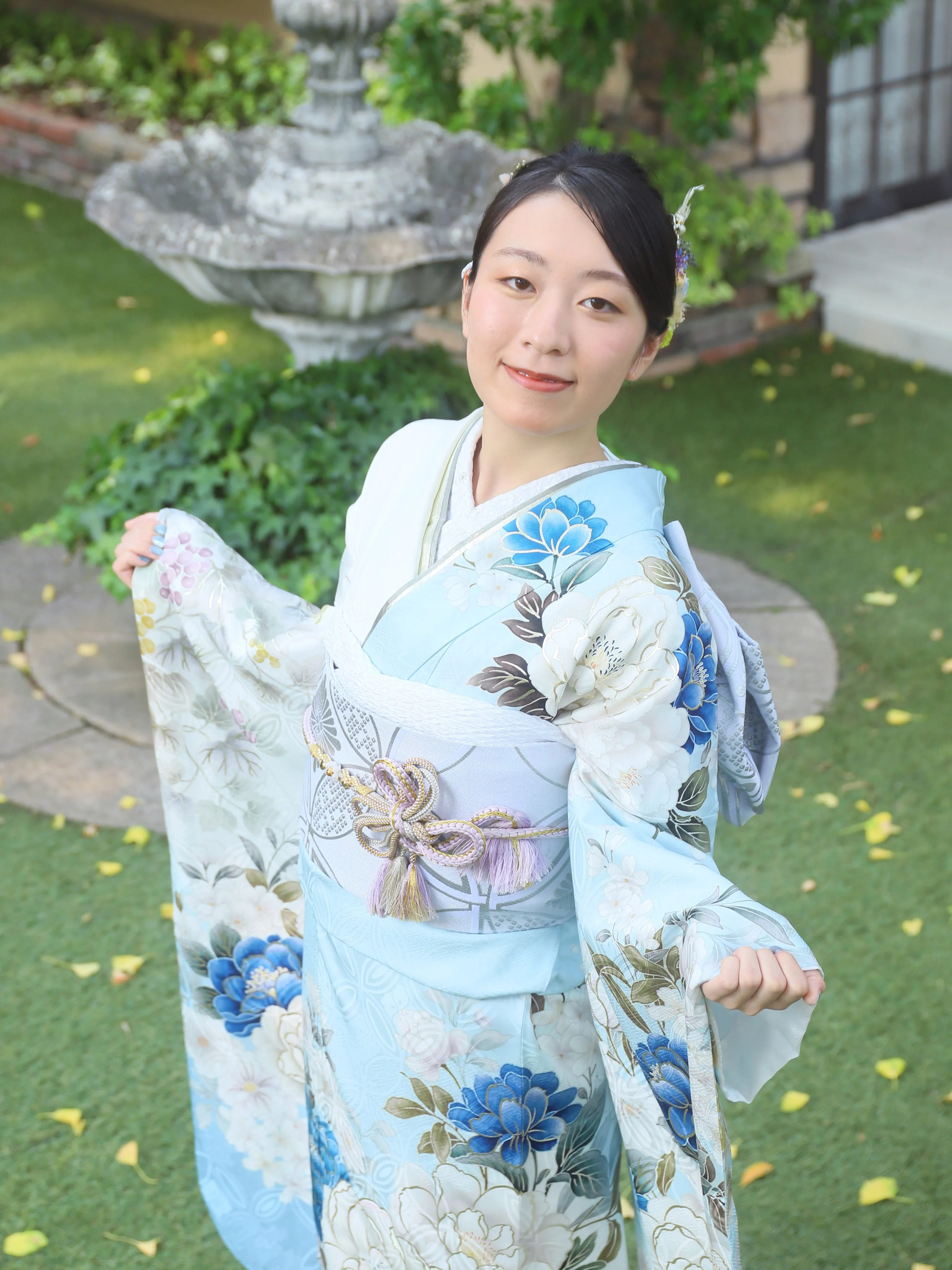 先日お写真撮影にいらした二十歳のお嬢様のご紹介です😊👘